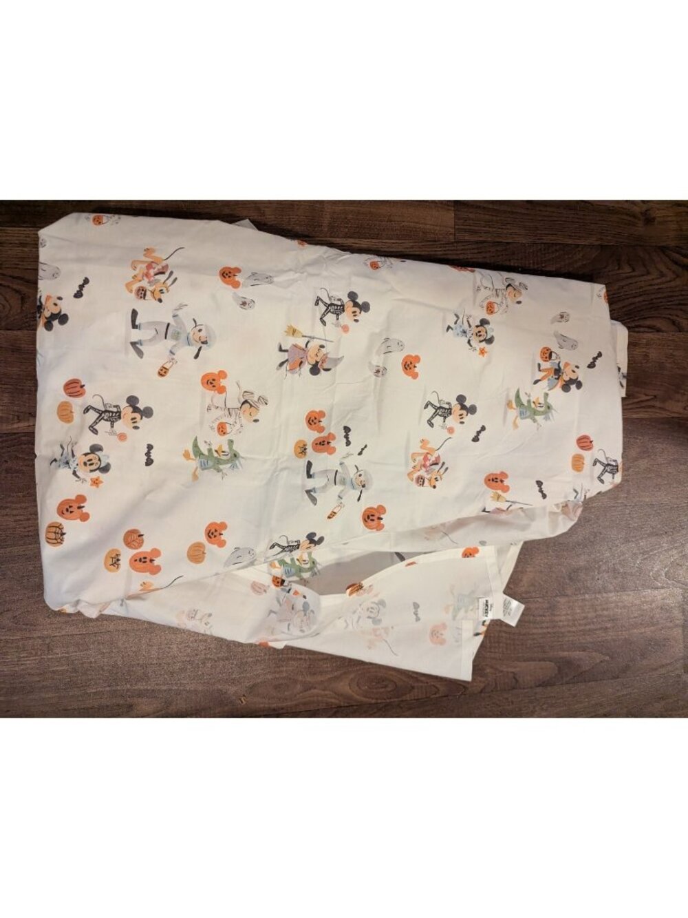 Pottery Barn Kids Mickey & Friends Halloween TWIN FLAT SHEET ONLY NWOT